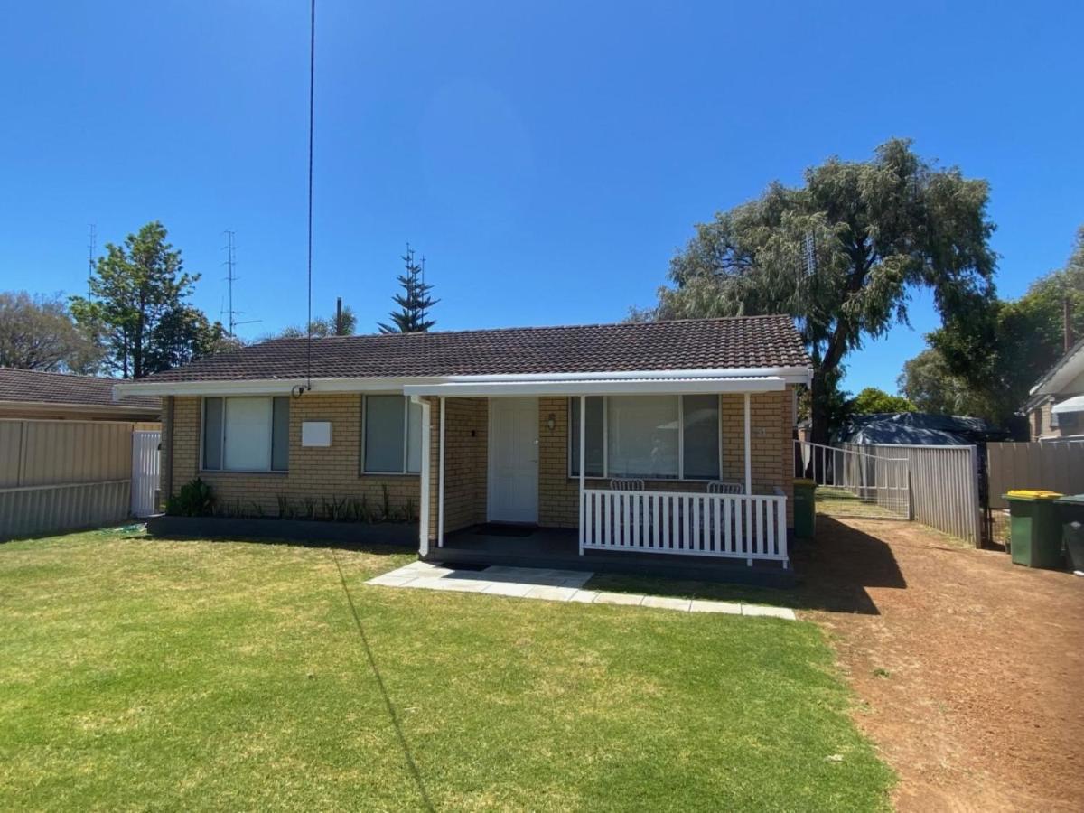 Peppermint Cottage Broadwater Exterior photo