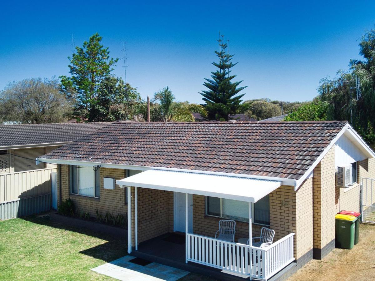 Peppermint Cottage Broadwater Exterior photo